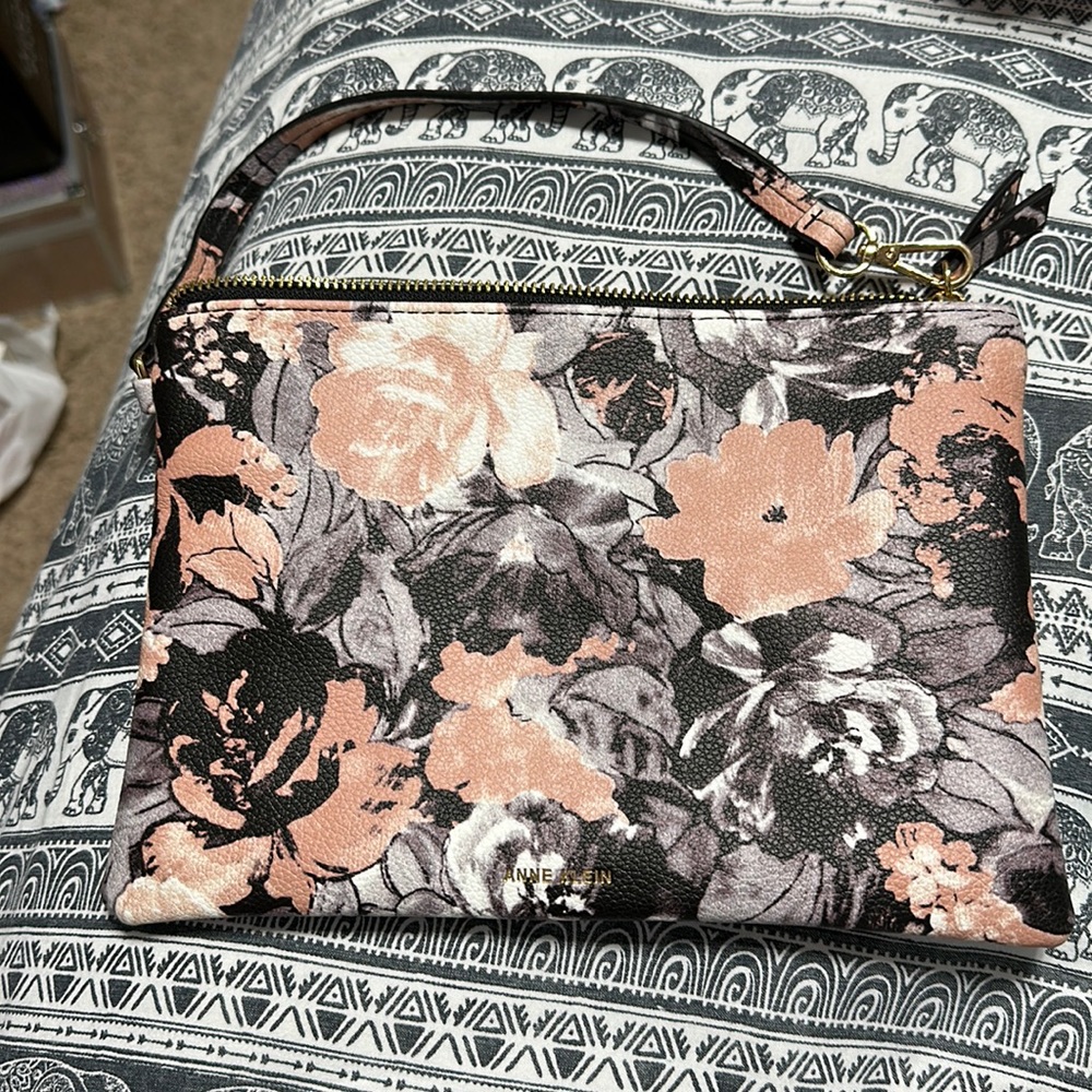 Anne Klein wristlet